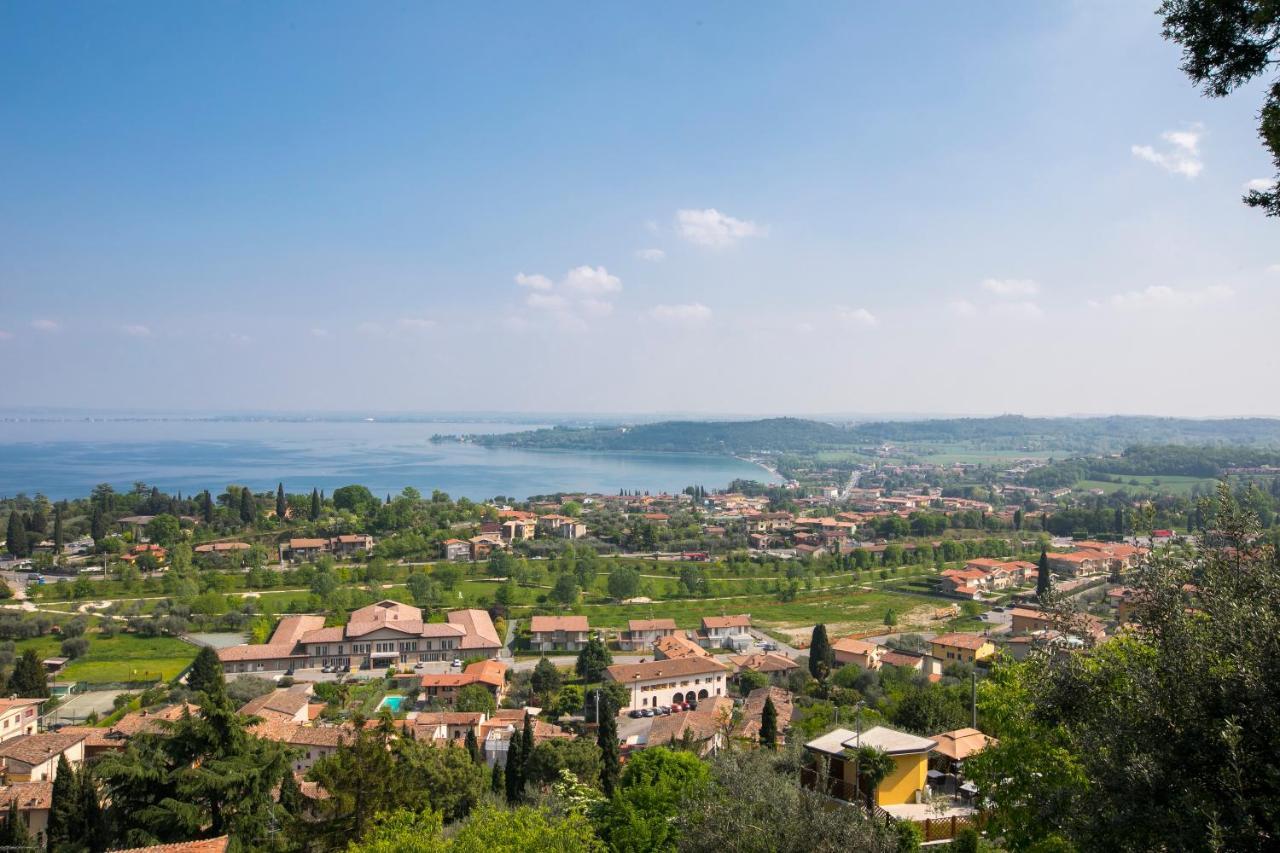 Rivoltella Apt With Pool 600M From Lake - Happy Rentals デセンツァーノ・デル・ガルダ エクステリア 写真