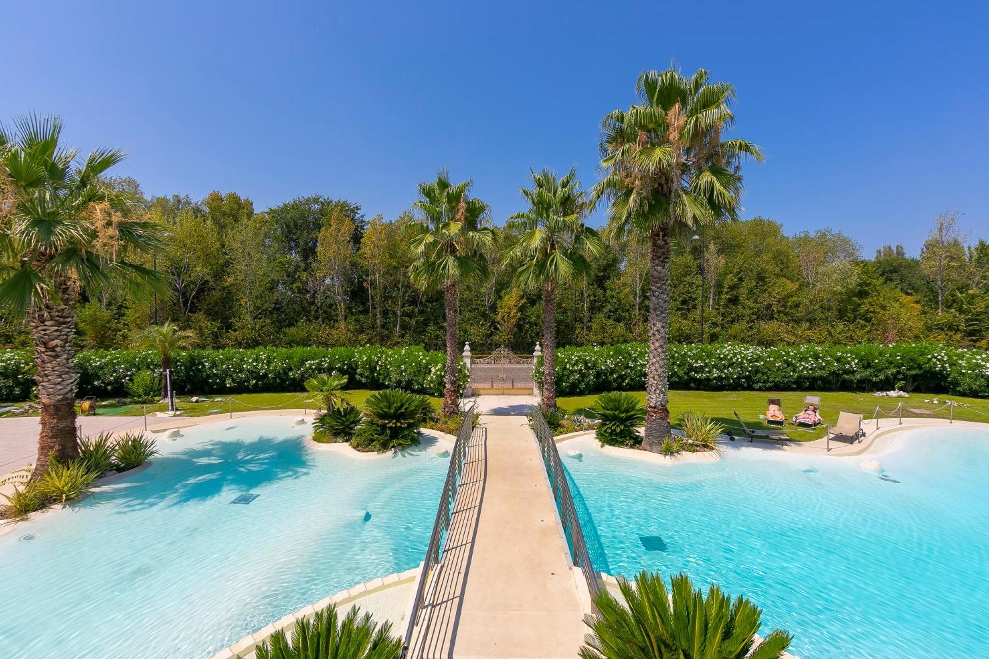 Rivoltella Apt With Pool 600M From Lake - Happy Rentals デセンツァーノ・デル・ガルダ エクステリア 写真